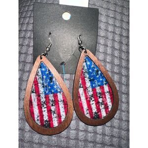 American Flag Wooden Ear Earrings Vintage appearance teardrop